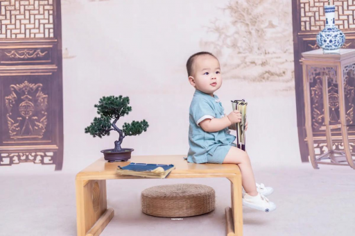 雅安怀孕多久小腹会隆起